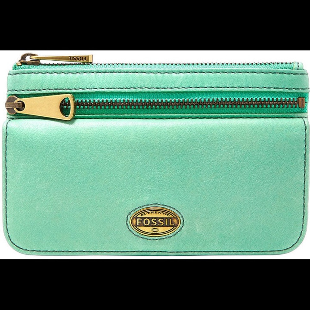 Fossil wallet in teal